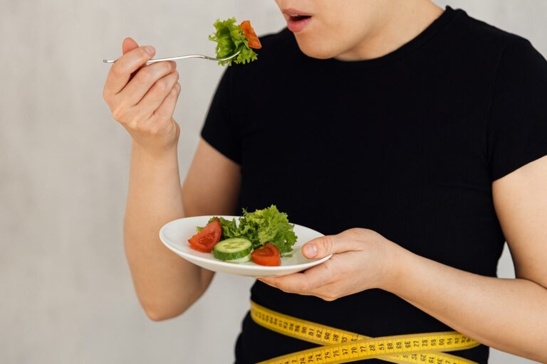 Mananc putin-slabesc putin